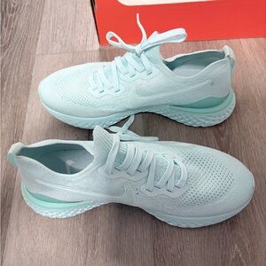 Nike epic react flyknit 2